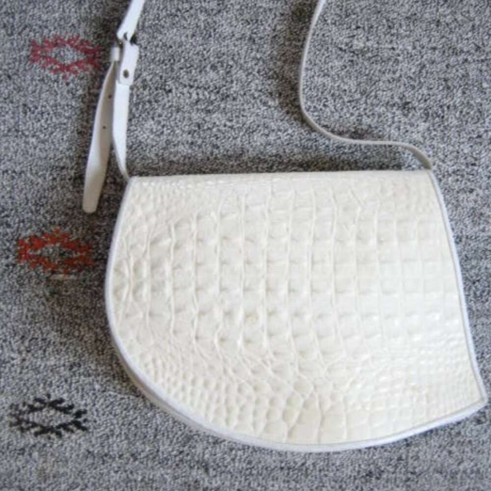White Leather Croc crossbody bag
